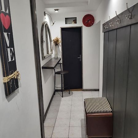Новая Квартира Uzhhorod Luaran gambar